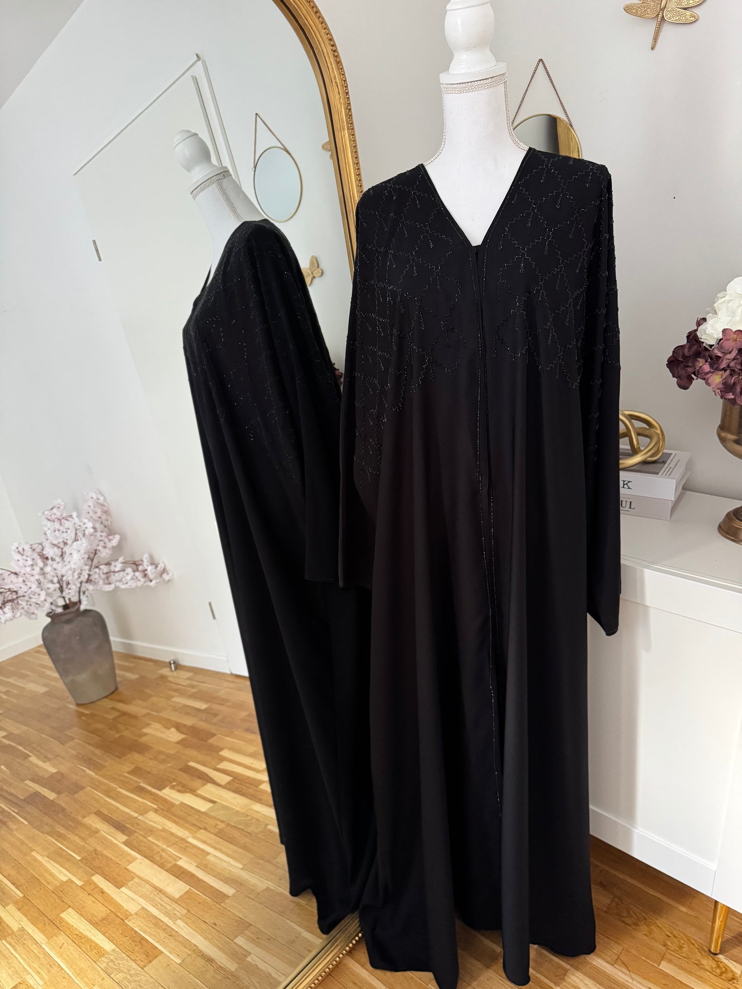 Abaya Manar