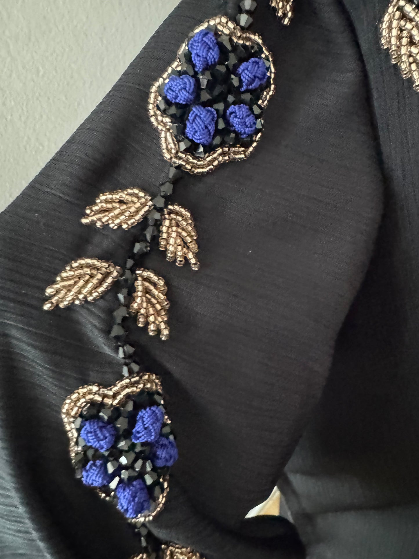 Abaya rosa zoom noir