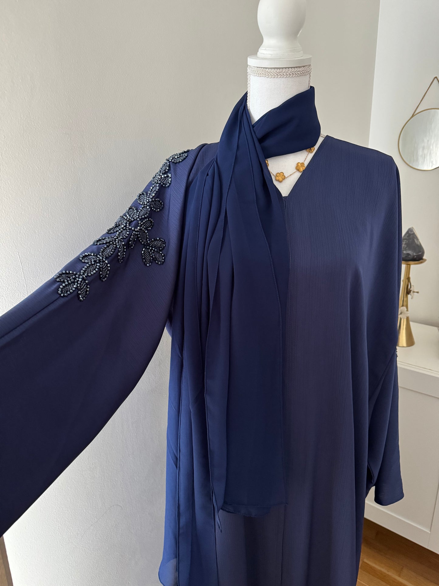 Abaya zoom bleu